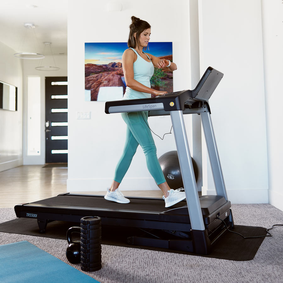 Esteira dobrável para uso doméstico com inclinação, esteira dobrável para exercícios em casa, esteira elétrica para caminhada com 15 programas predefinidos ou ajustáveis, capacidade de 113 kg (250 lb), MP3 (preta, 1 unidade)