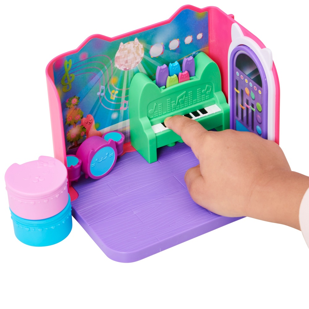 Gabbys Puppenhaus – Daniel James DJ Catnips Groovy Music Room
