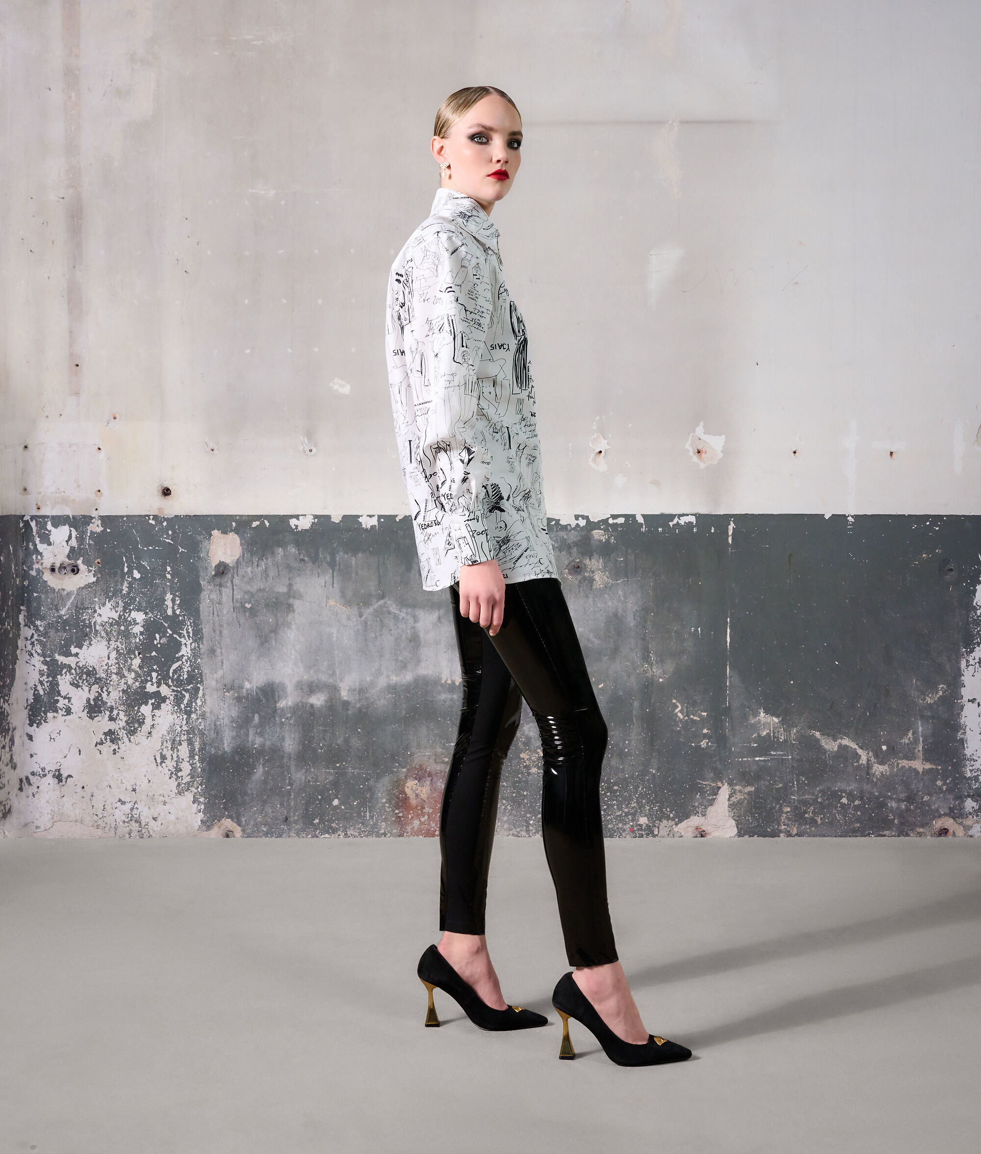 LEGGING EN SIMILI-CUIR BREVETÉ