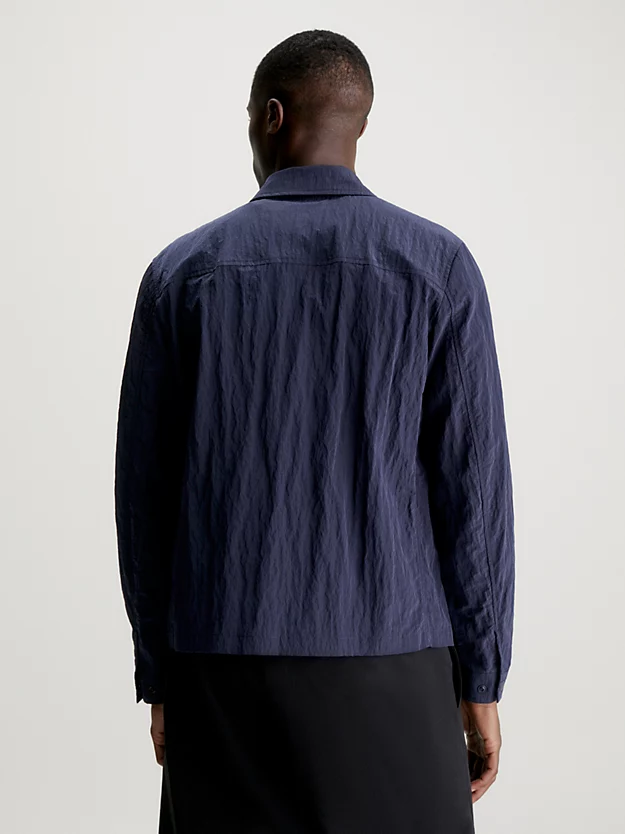 Jaqueta camisa de náilon amassado