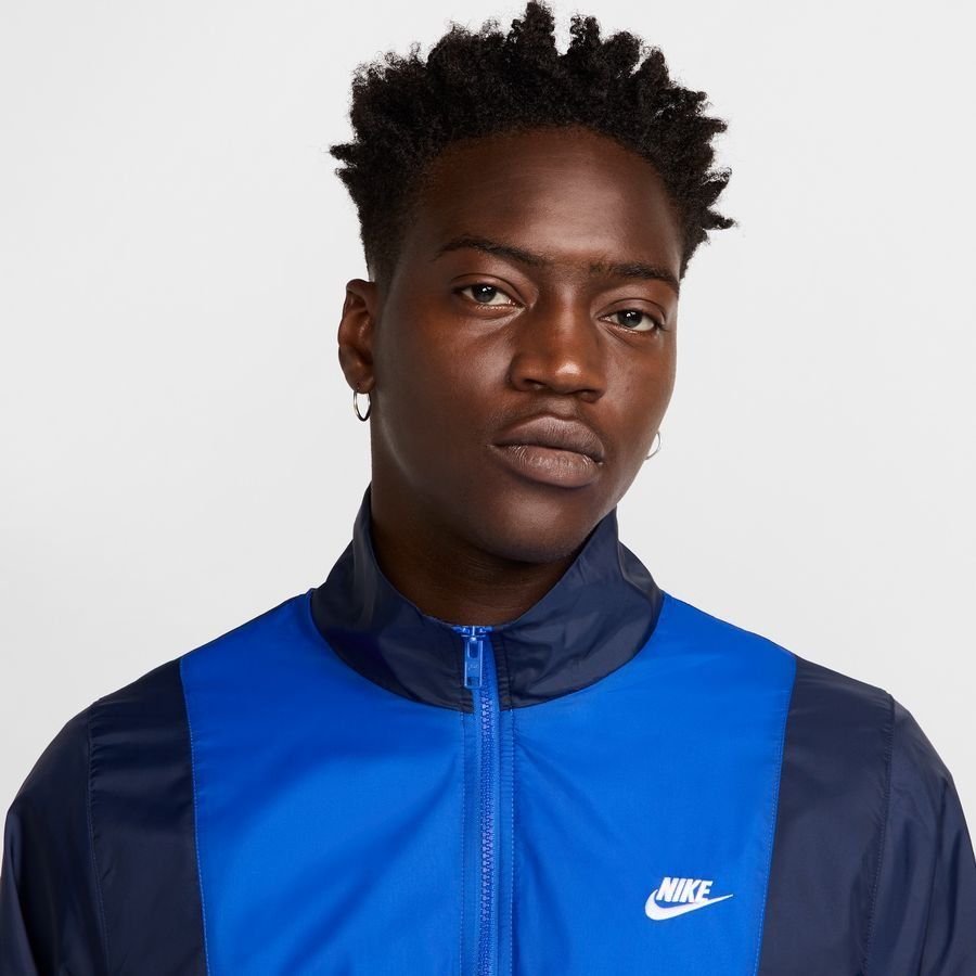 Nike Club