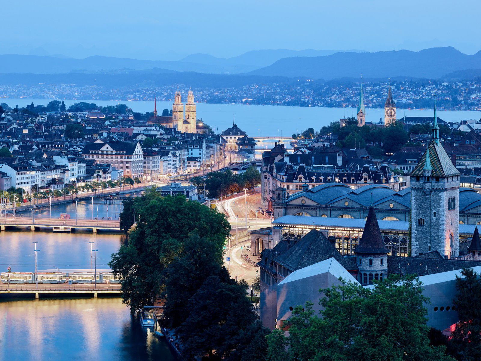 Zürich by Horst & Daniel Zielske - Limited Edition. Edition of: 100. Signed.