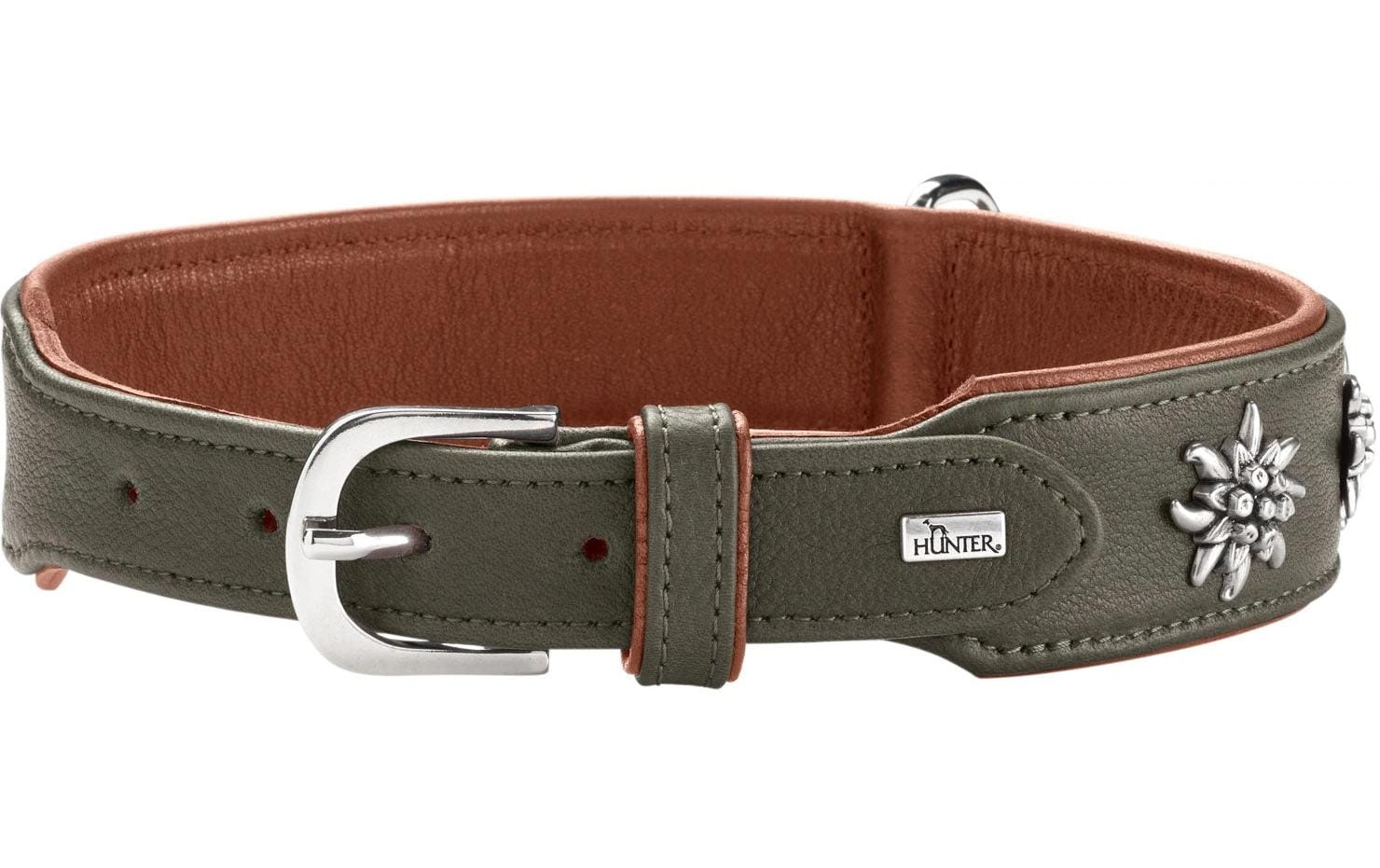 Halsband München 37/XS-S, Rindsleder, Grün/CognacKlassisches Halsband aus Rindsleder auffälligen Besätzen im Trachten-Look
