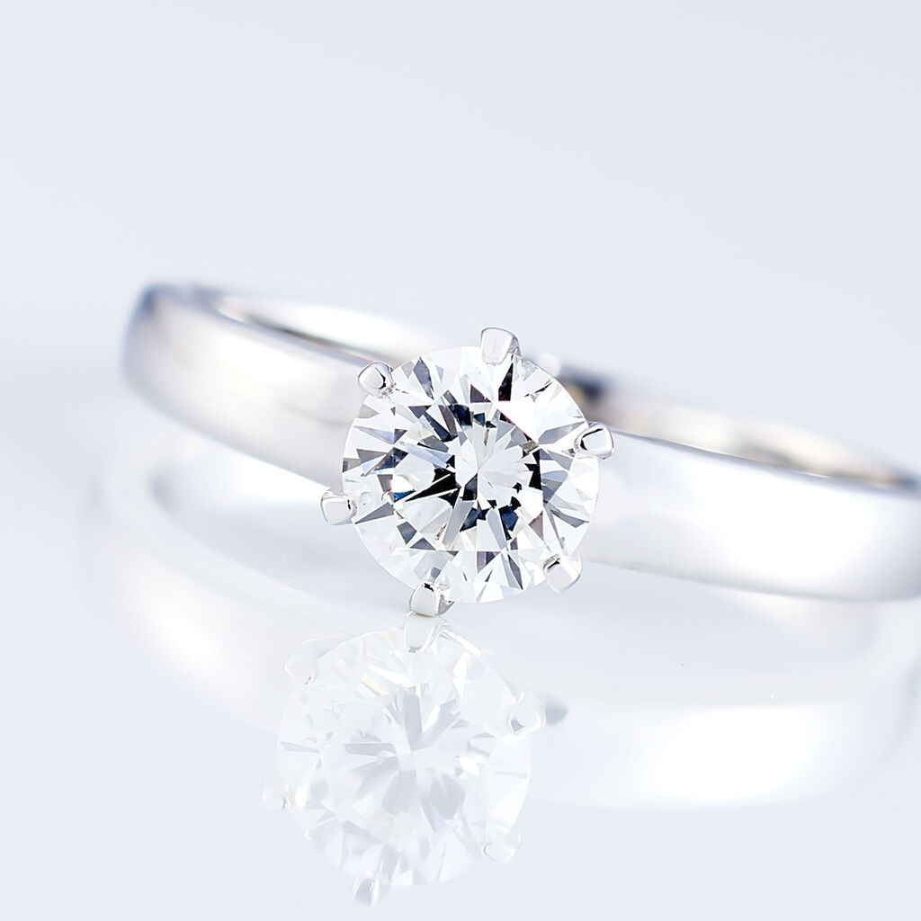 Bague Solitaire Natalia Or Blanc Diamant Synthetique