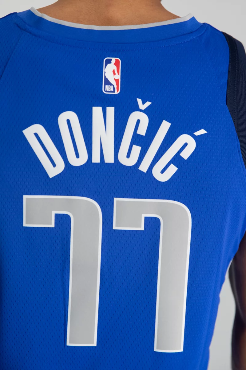 Nike Dallas Mavericks Icon Edition Luka Doncic Herren Basketballtrikot