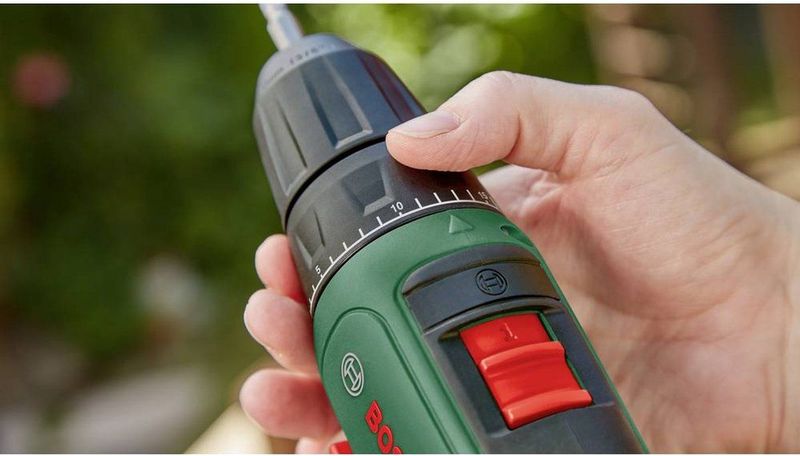 Bosch - EasyImpact 18V Accu-klopboor/schroefmachine - Incl. Accu - Incl. Lader - Incl. Koffer