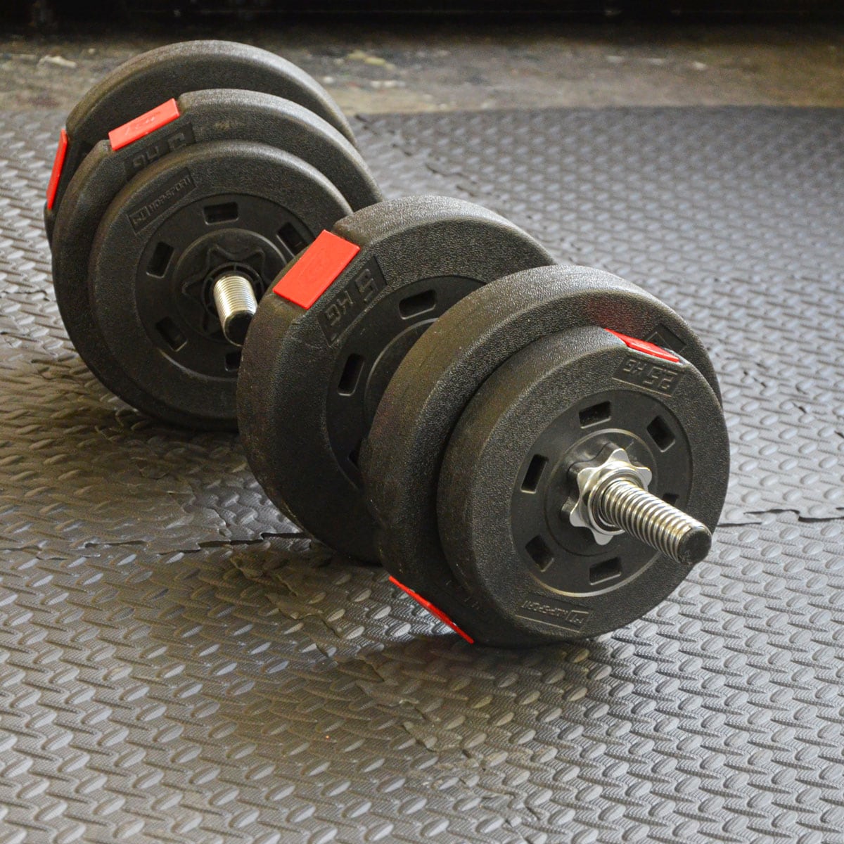 8 Bodenschutzmatten mit Rand - 63x63x2cm Fitness Bodenmatte