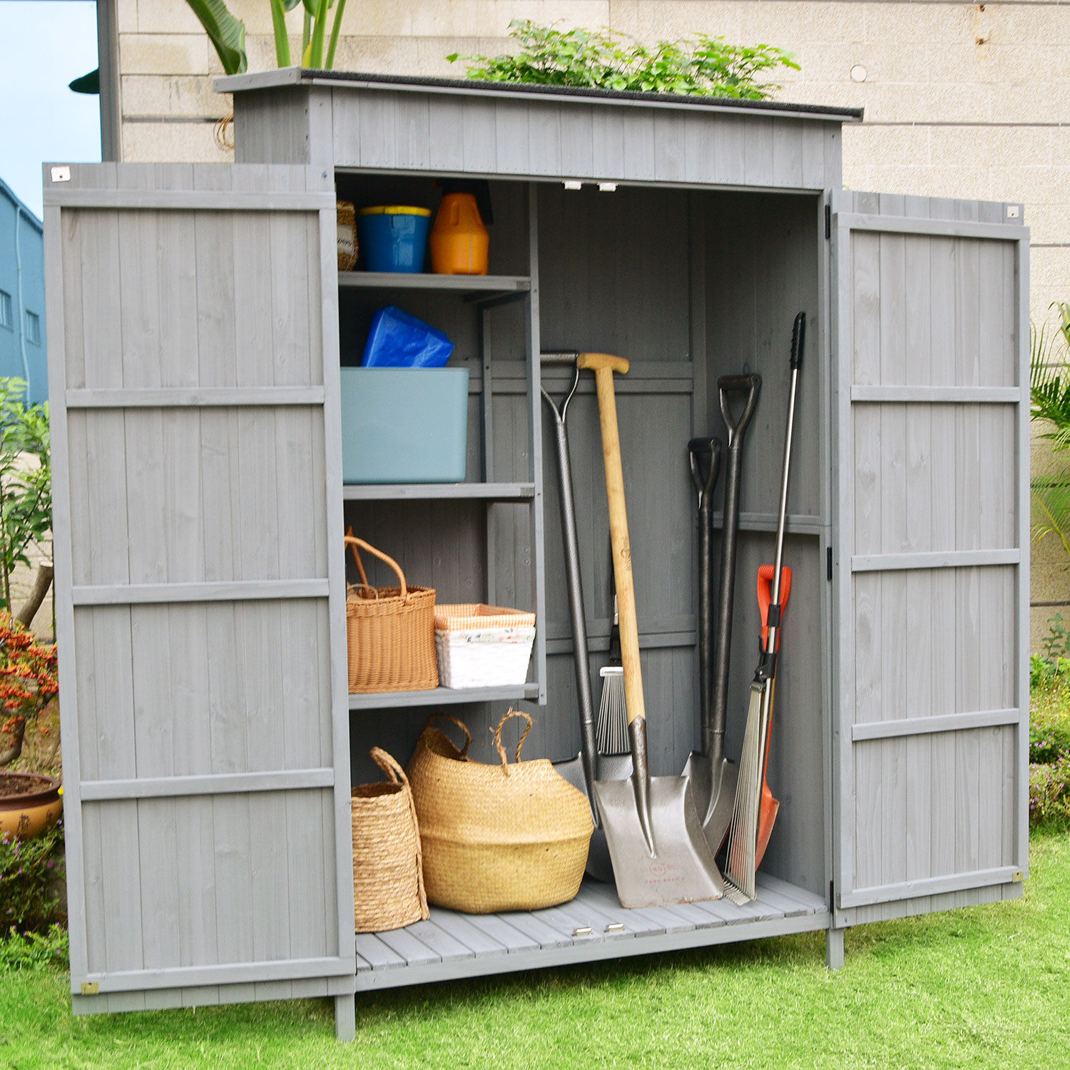 Holz-Geräteschrank
