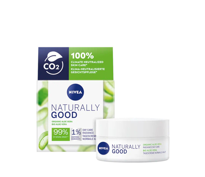 Nivea Naturally Good Radiance Day Care