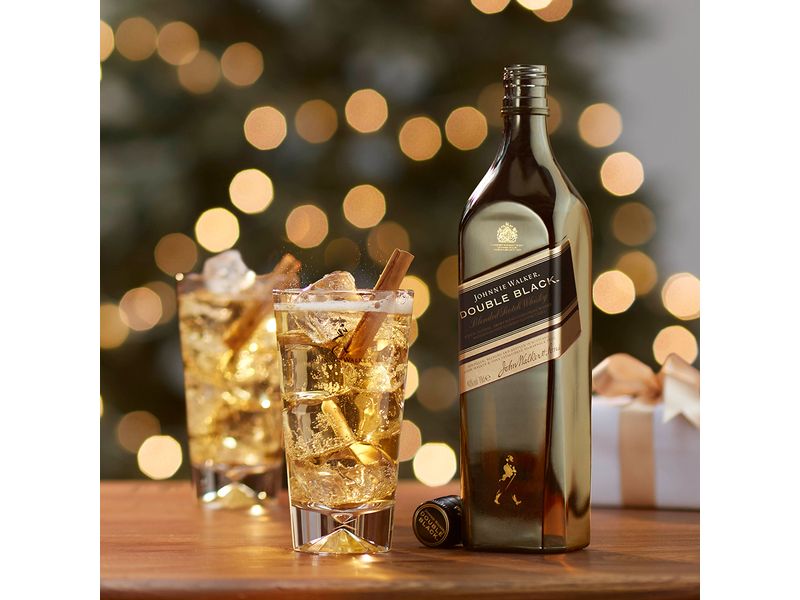 Johnnie Walker Black Label Double Black 0.7 l Komplexe und rauchige Spirituosen Spezialität