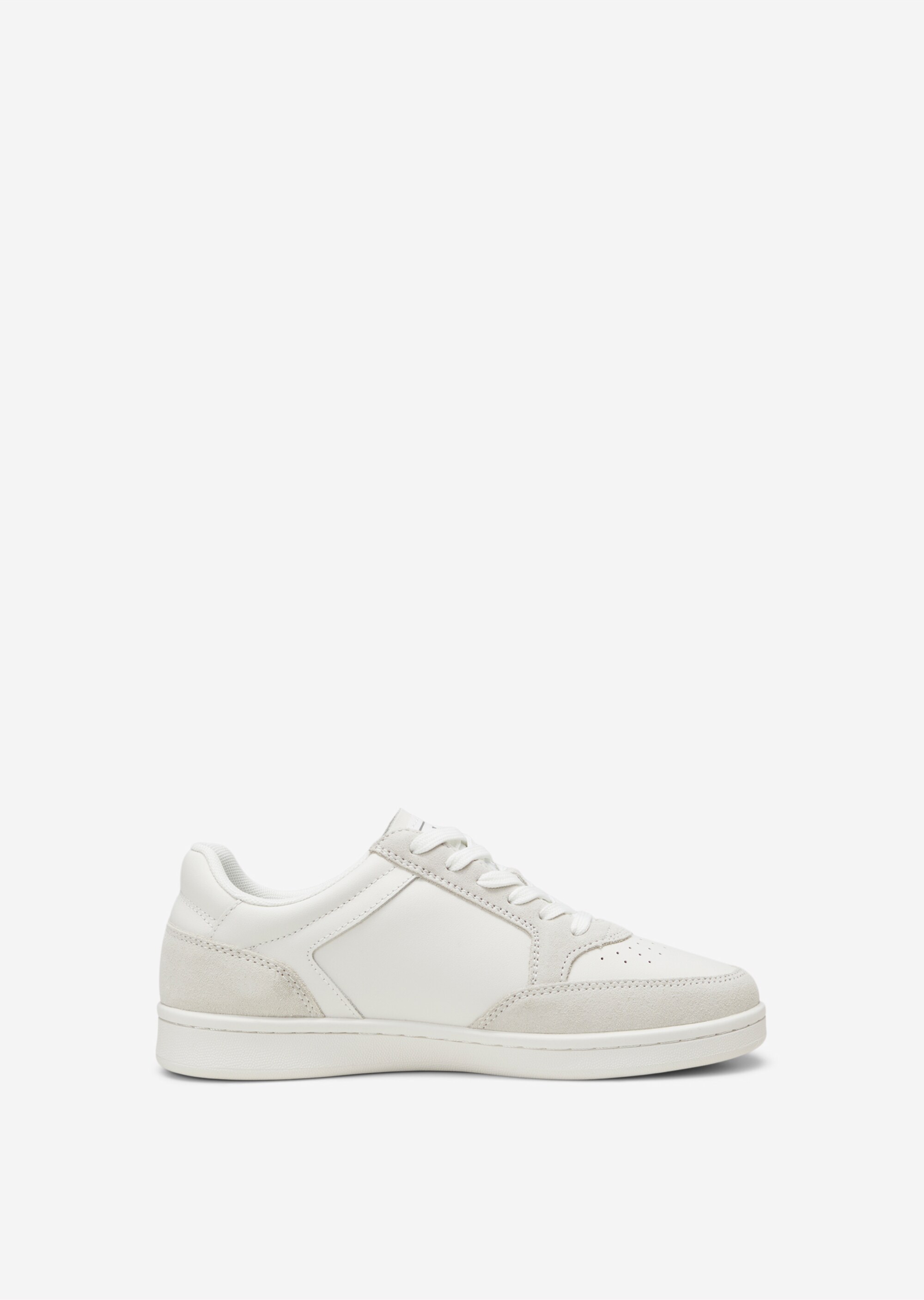 Court-Sneaker aus edlem Rindleder