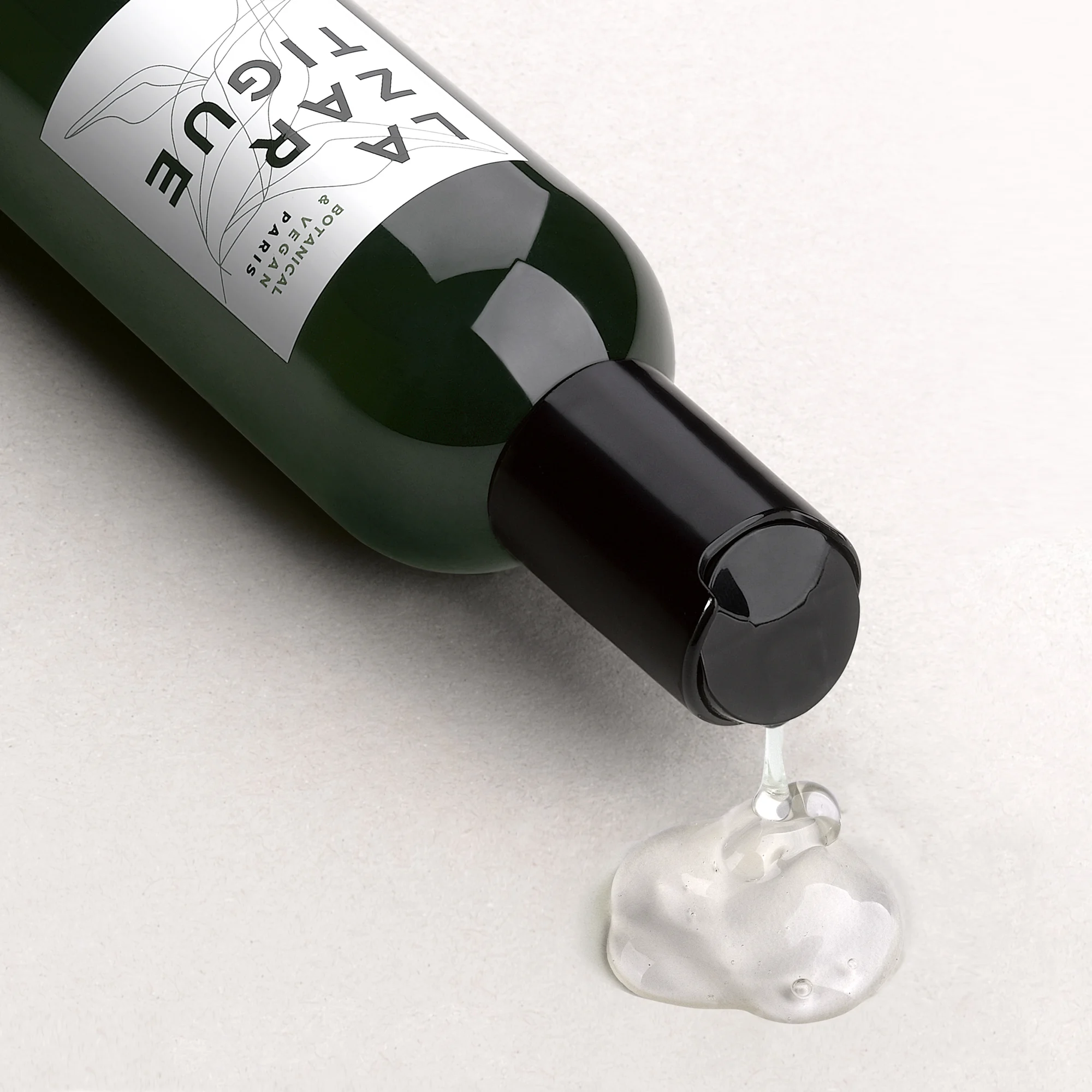 SHAMPOOING TRAITANT ANTI-PELLICULAIRE CLEAR |