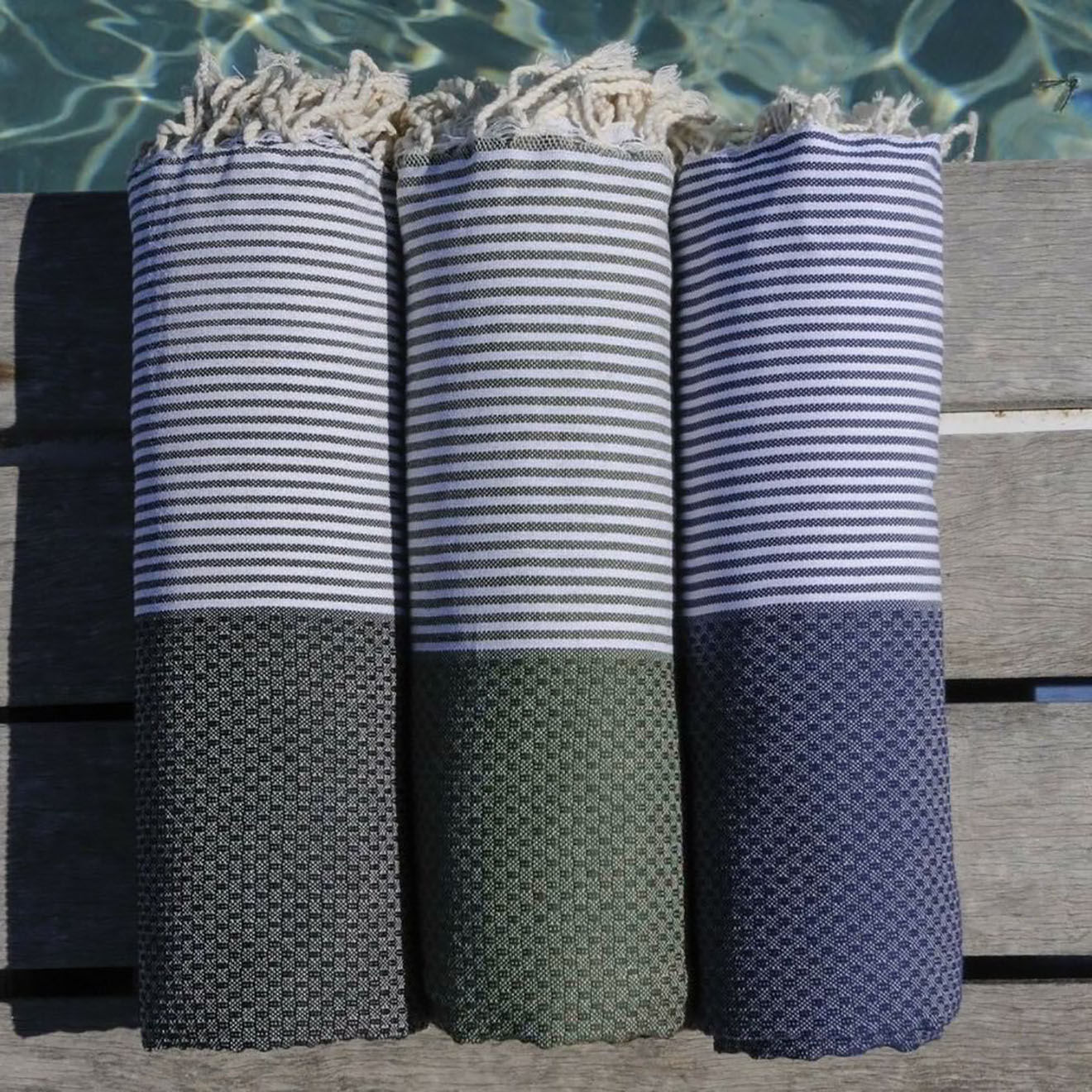 Febronie Fouta Nid d'Abeille Ibiza rayures fines vert kaki - 100x200 cm