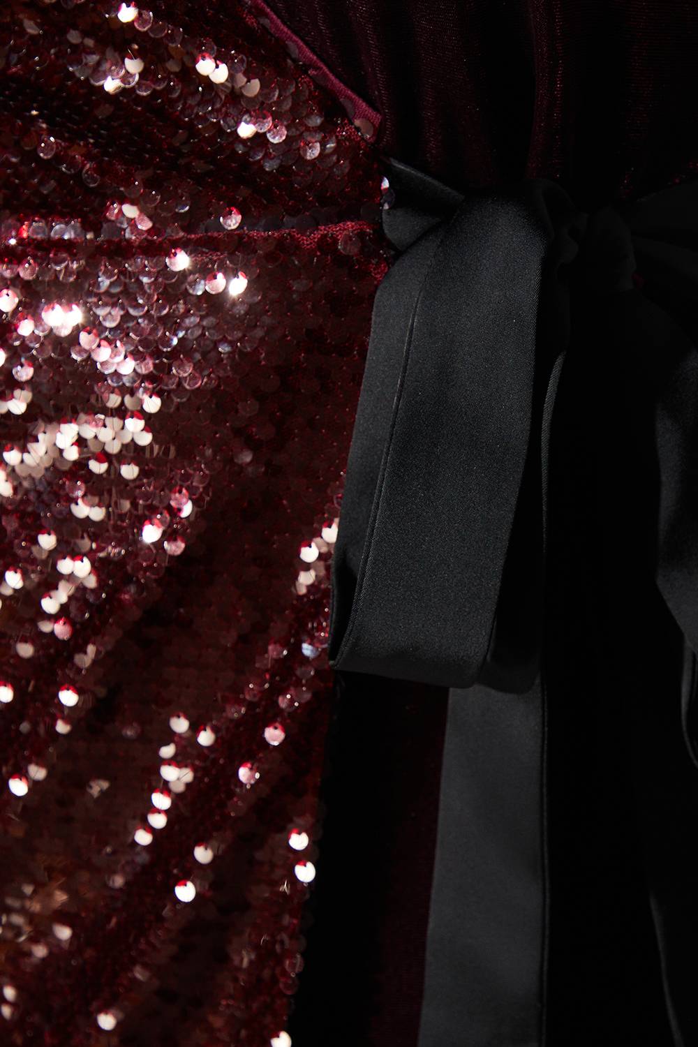 Coast Robe Portefeuille en Velours à Sequins Manches Longues de Soirée