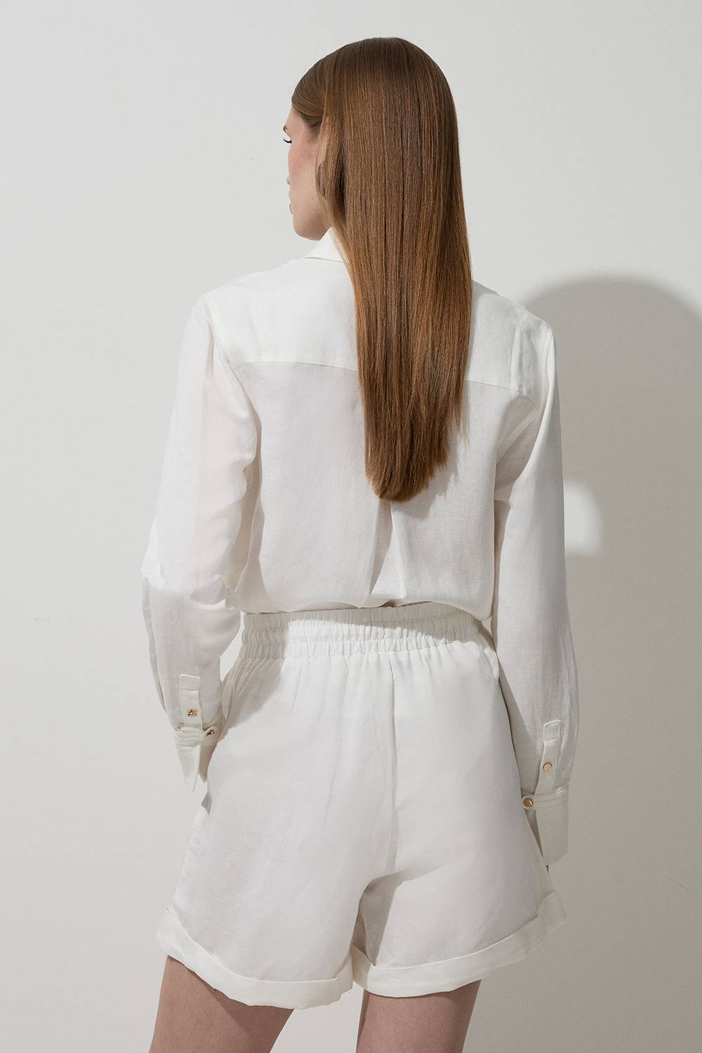 KarenMillen Short en viscose et lin noué à la taille tissé