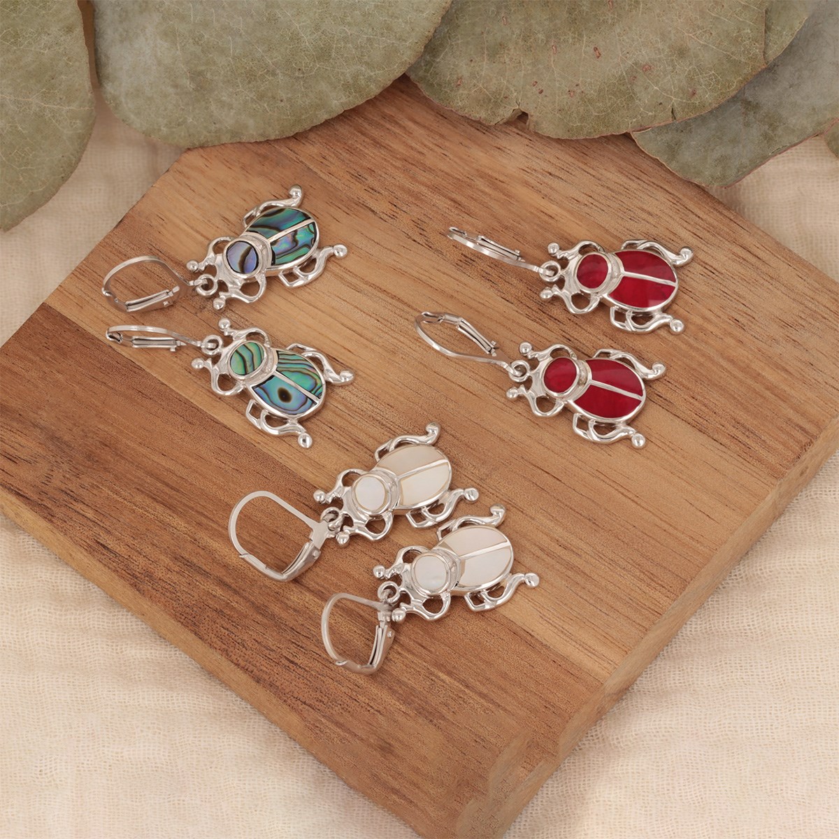 Boucles d'Oreille Scarabée en Corail Serti Argent 925