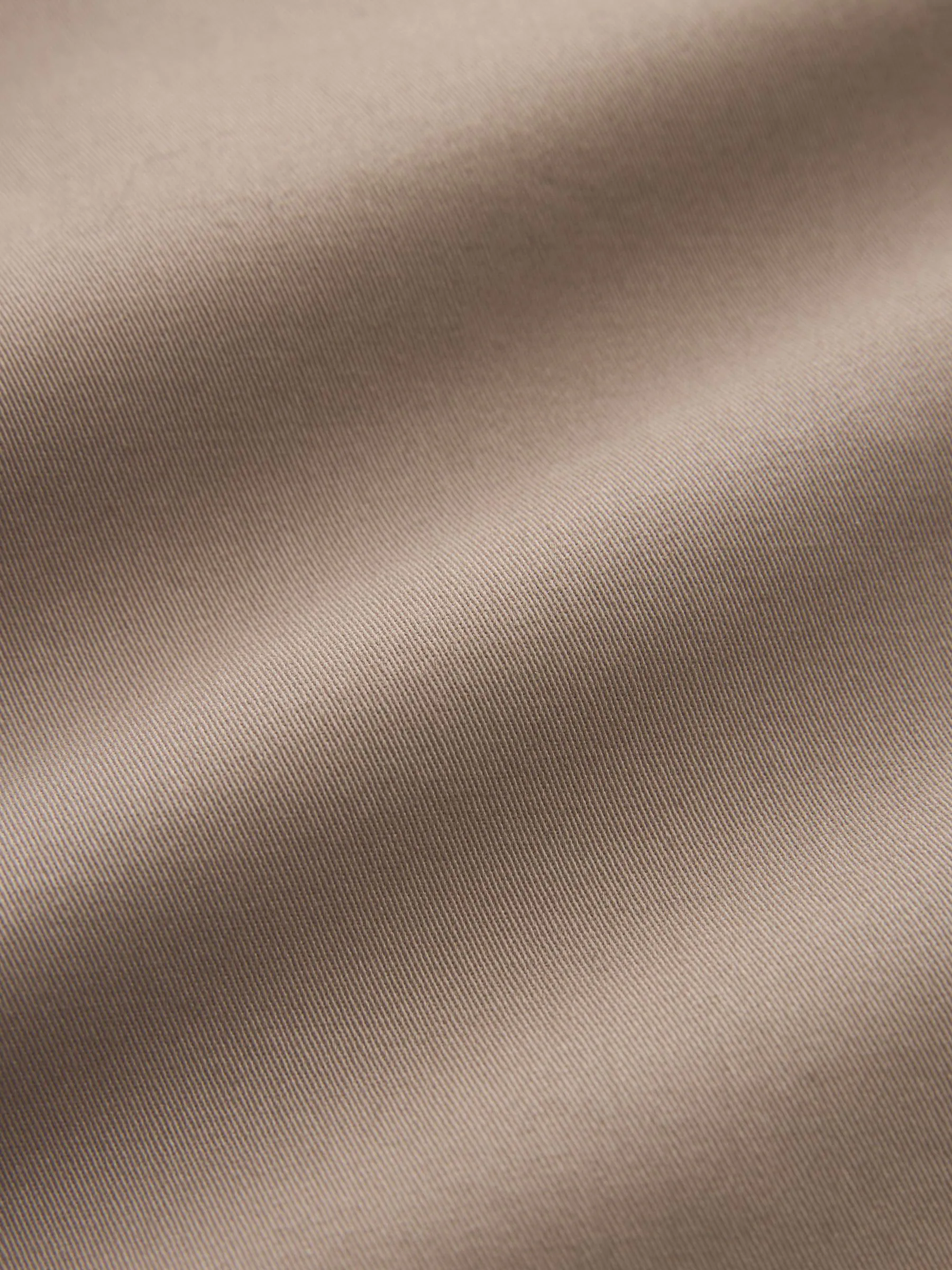 Donker kiezelkleurig - Slim Fit - Chinoshort met stretch