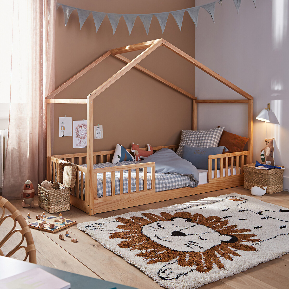LA REDOUTE INTERIEURS<br>Cama infantil em pinho maciço, Spidou