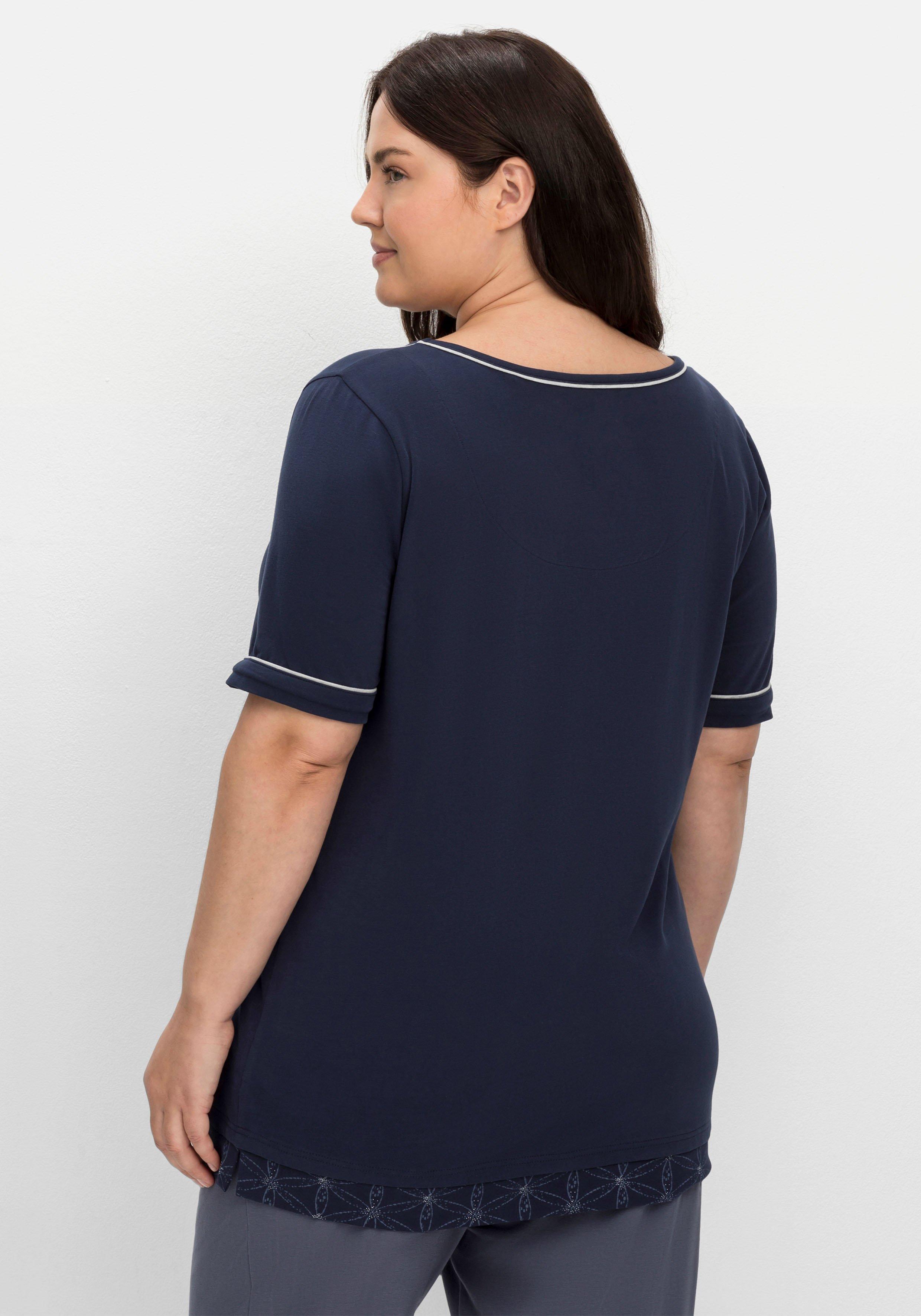 Schlafshirt mit Kontrastdetails und V-Ausschnitt