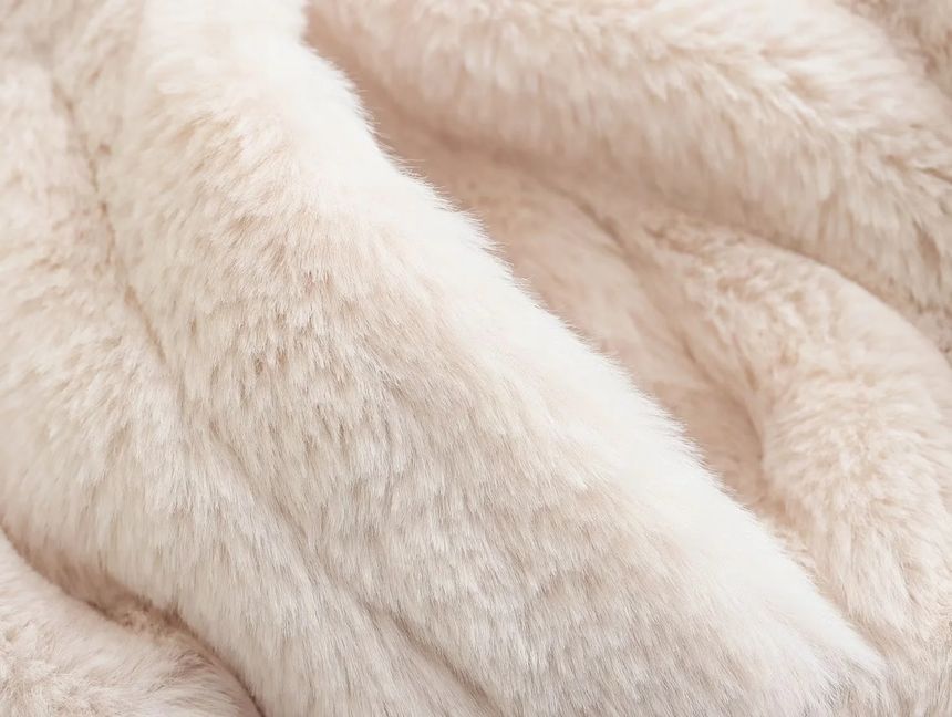 Reknovine - Fluffy capuchonjack met rits