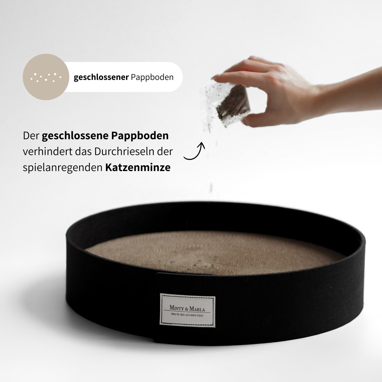 Minty&Marla Kratzbrett Kratzpappe inkl. Katzenminze schwarz