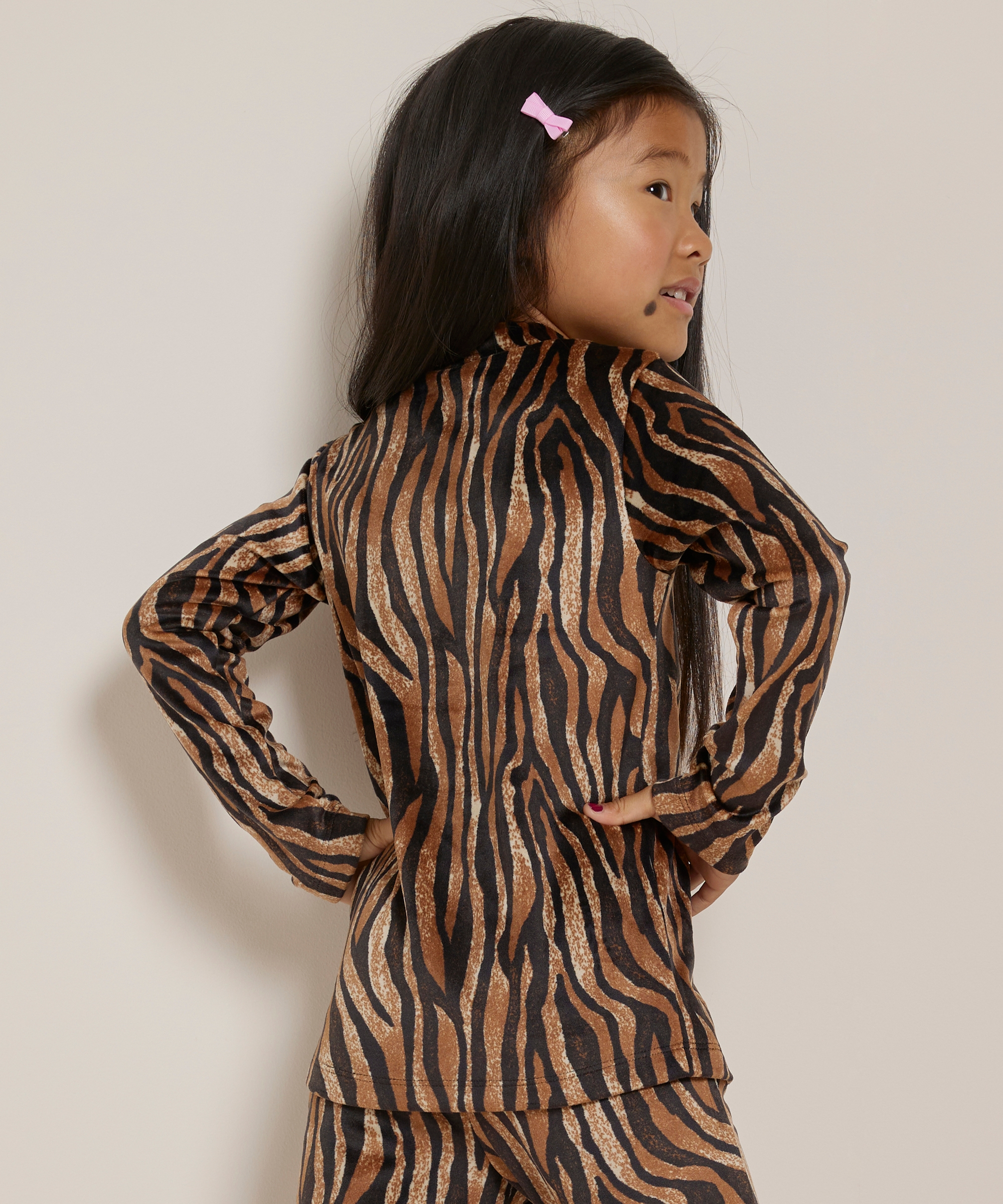 velvet top met print