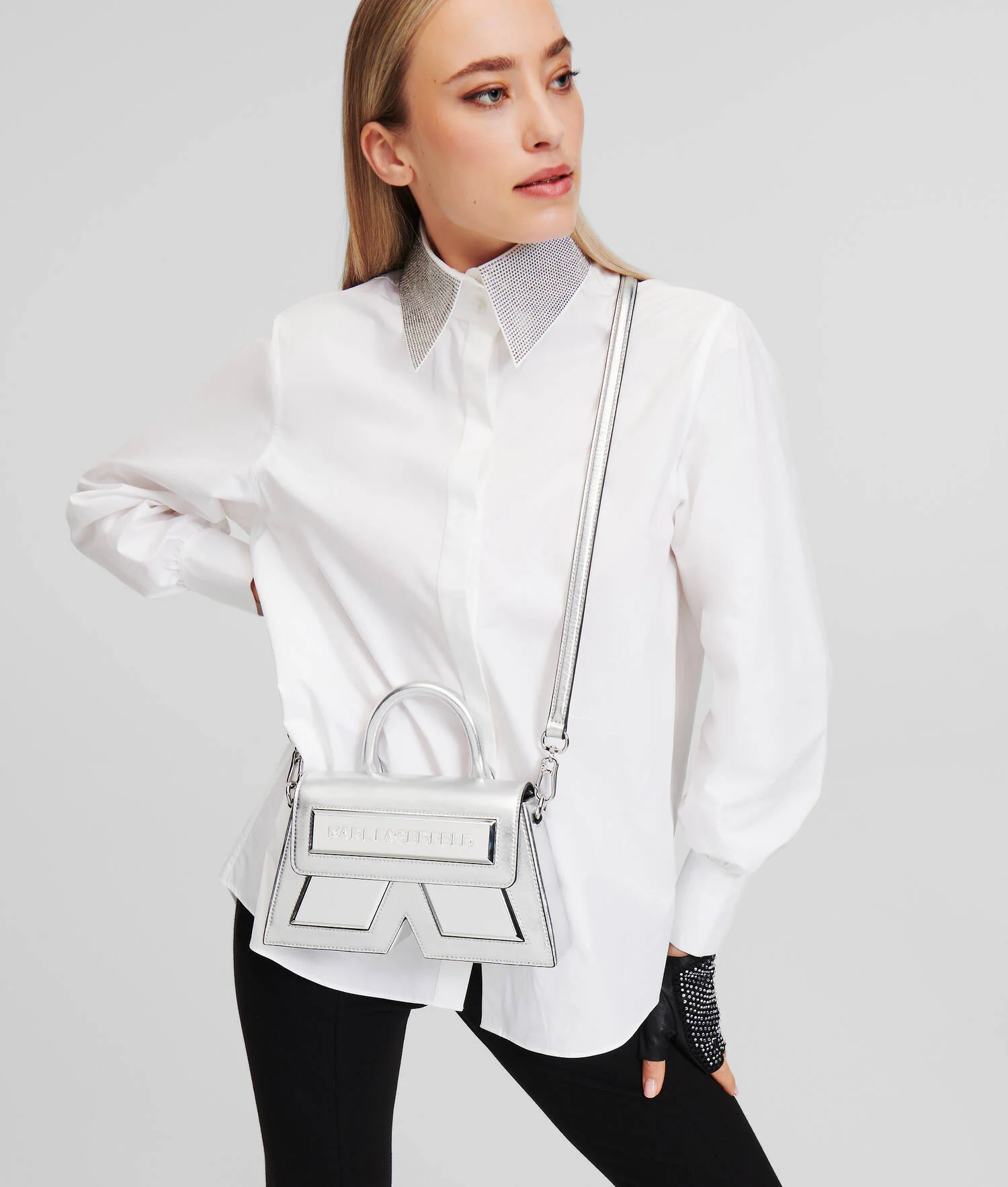 PETIT SAC BANDOULIÈRE EFFET MÉTALLISÉ IKON K