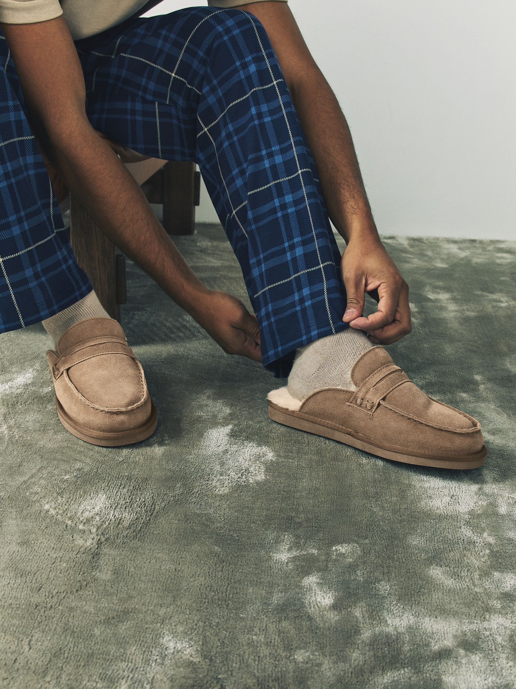 Pastelgeel - Signature Suede Loafer Mule Slippers