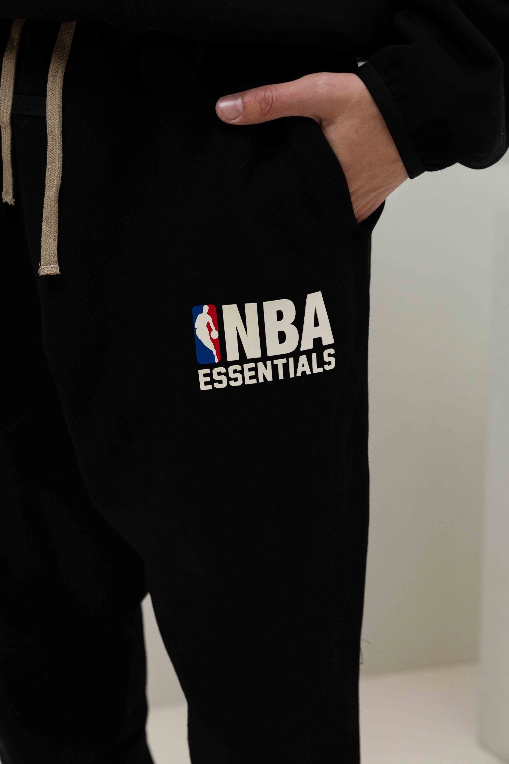 Fear Of God Essentials NBA Trainingspak Heren Zwart