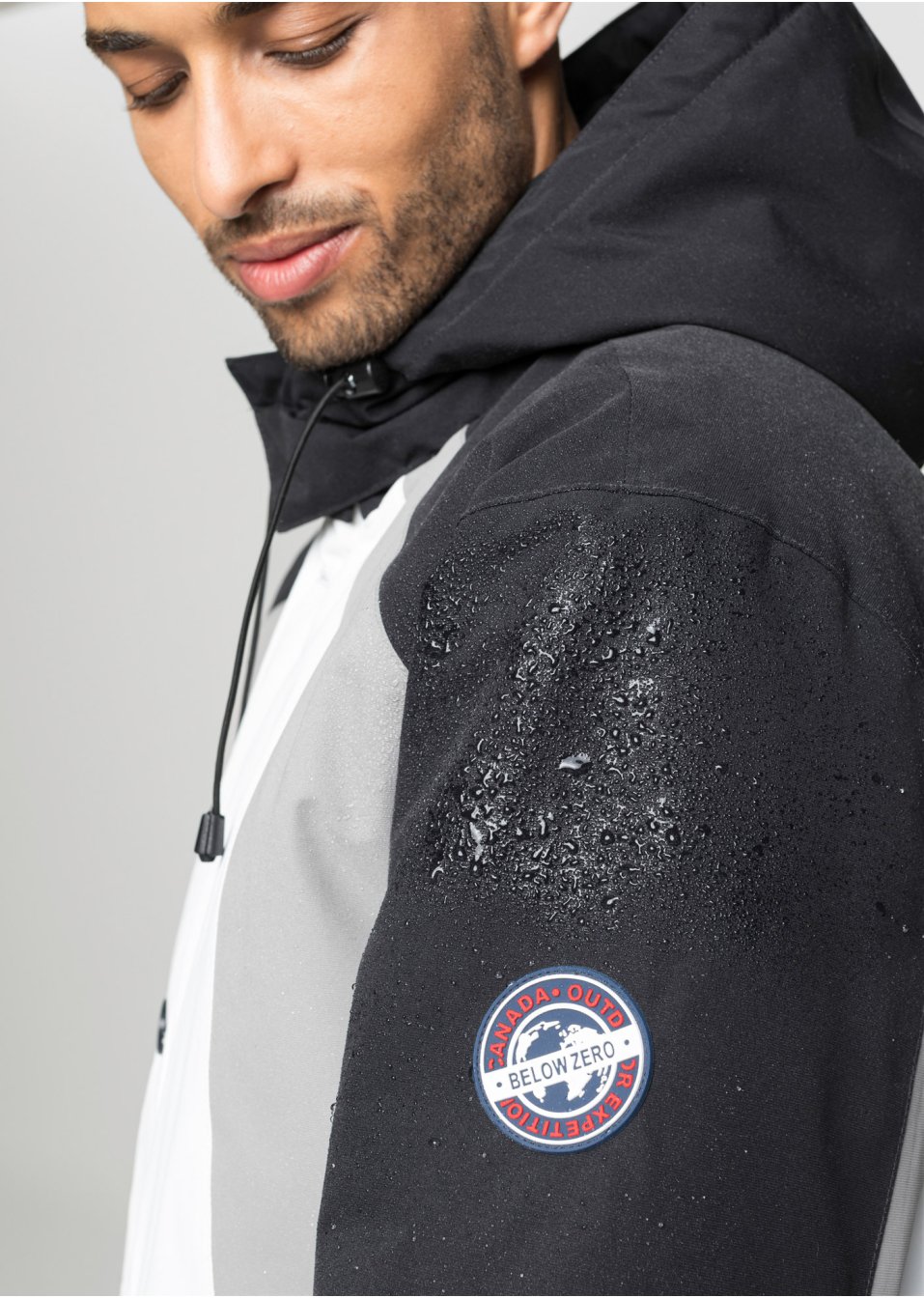 Veste fonctionnelle avec pare-neige