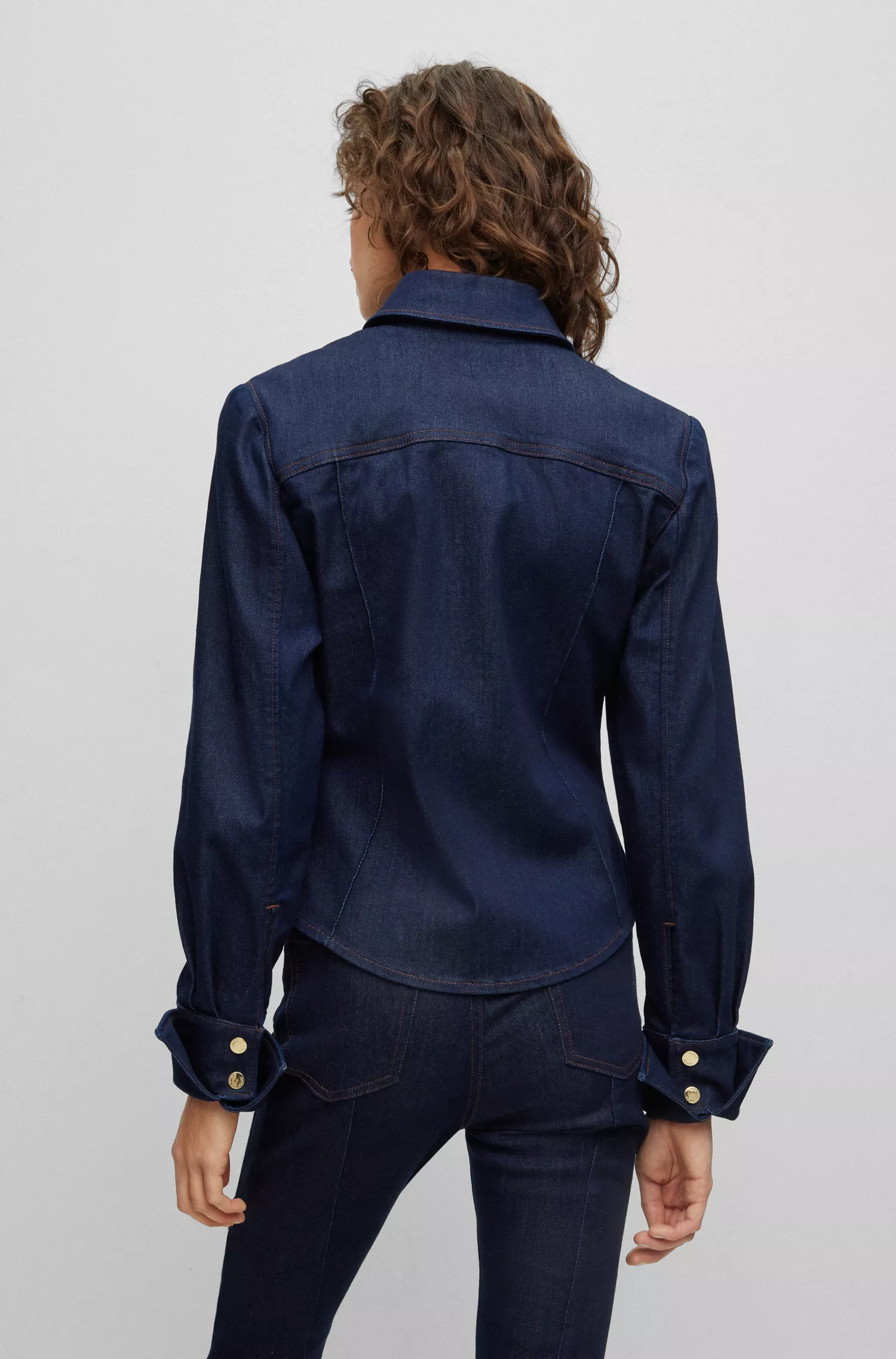 Blusa BOSS preta de manga comprida em denim super elástico azul