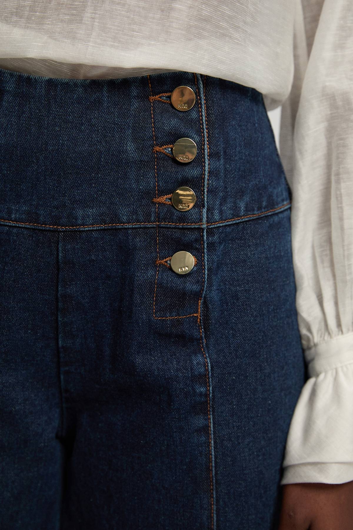 KarenMillen Jean Large À Jambes Évasées Avec Boutonnage Devant En Denim