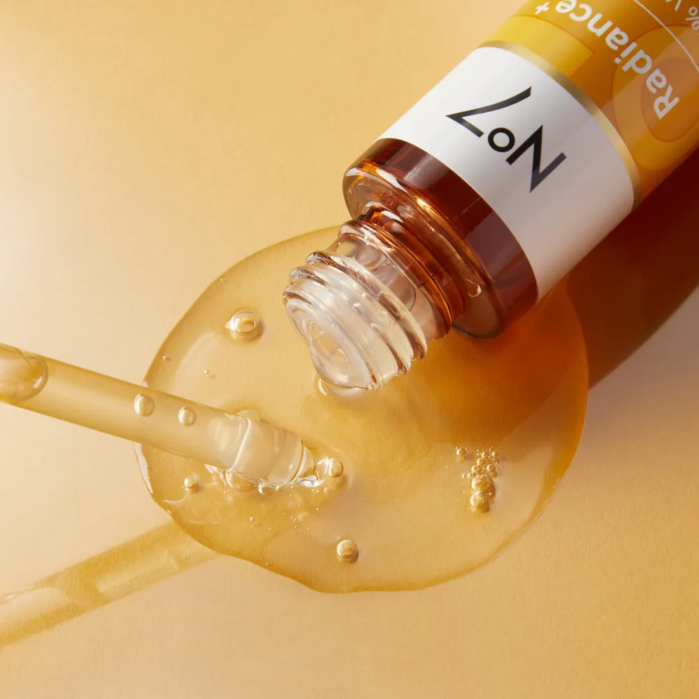 No7 Radiance  15% Vitamin C Serum - 25 ml.