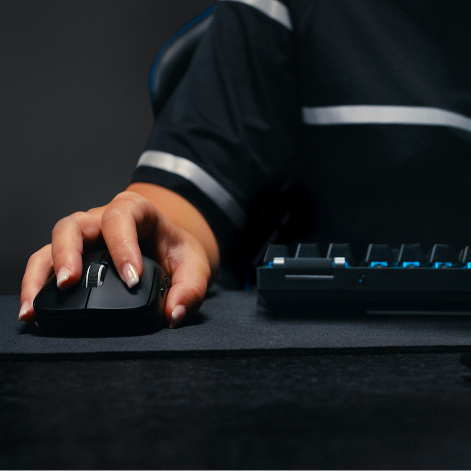 Logitech - G Pro X TKL Lightspeed Wireless Gaming Keyboard