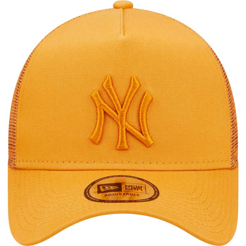 New Era New York Yankees Trucker Snapback Cap