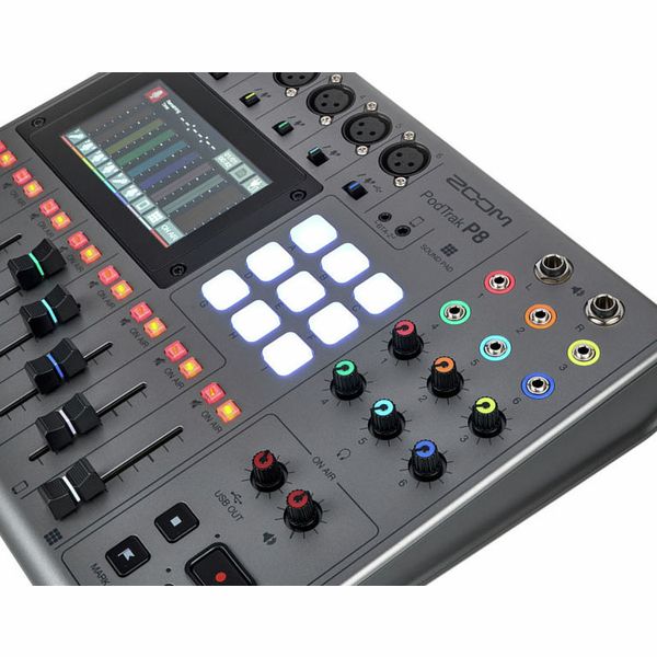 Zoom PodTrak P8 Podcast Mic Set