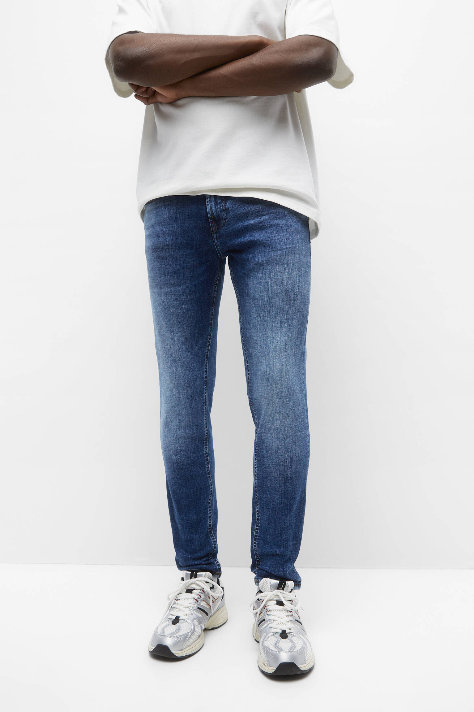 CALÇA JEANS SKINNY BÁSICA - AZUL ESCURO