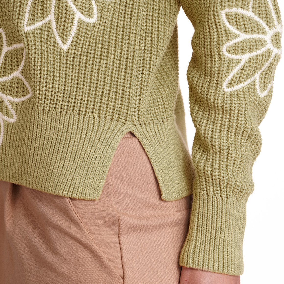 Jonas Nielsen Damen Strickpullover mit Blumen-Stickerei oliv