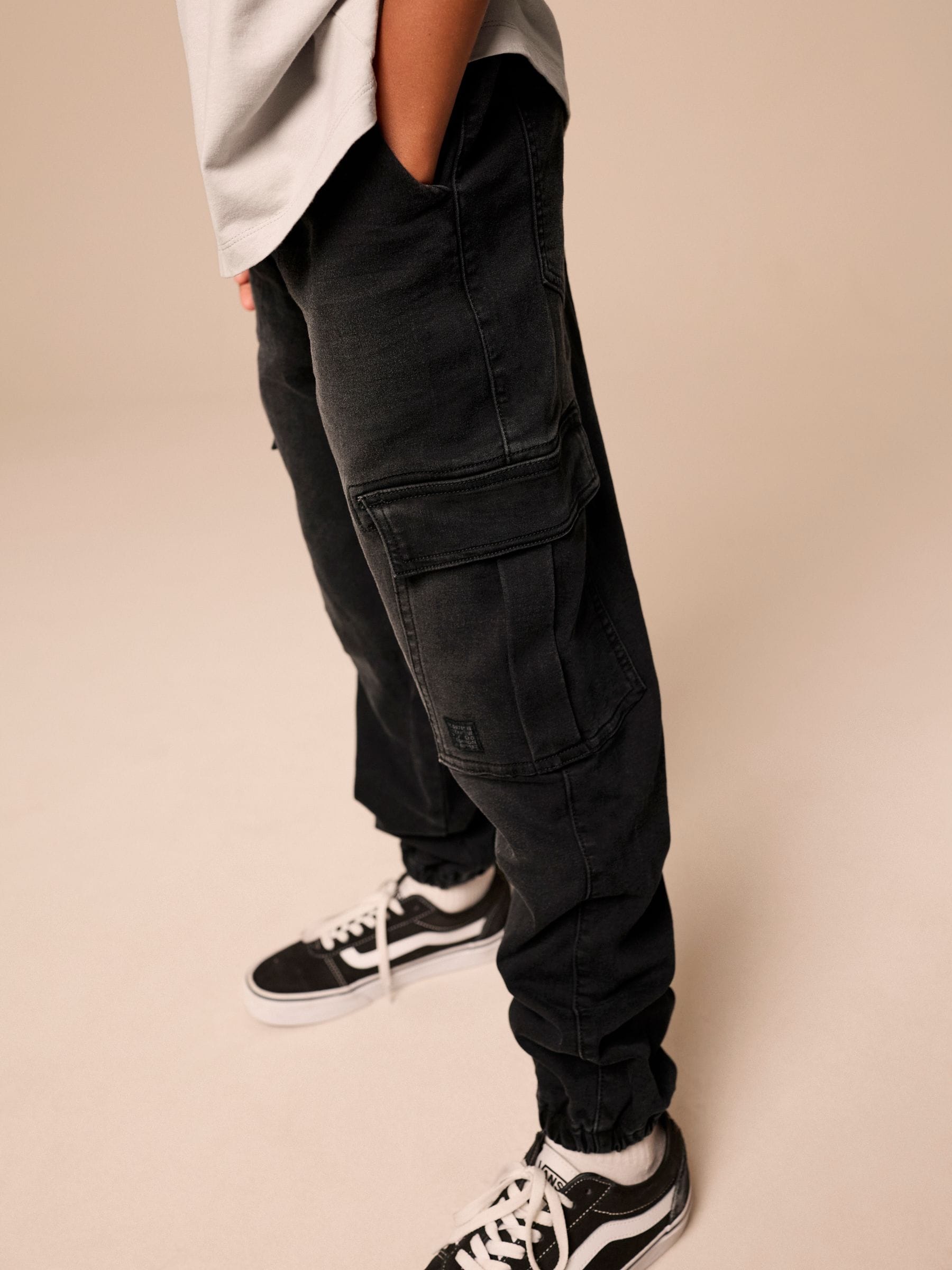 Zwart - Cargo jeans met elastische taille (3-16 jr)