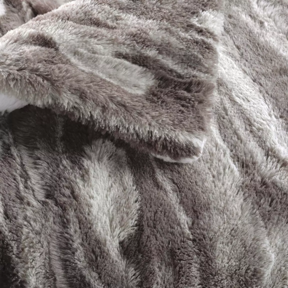 Plaid fausse fourrure (180 x 220 cm) Caribou Taupe