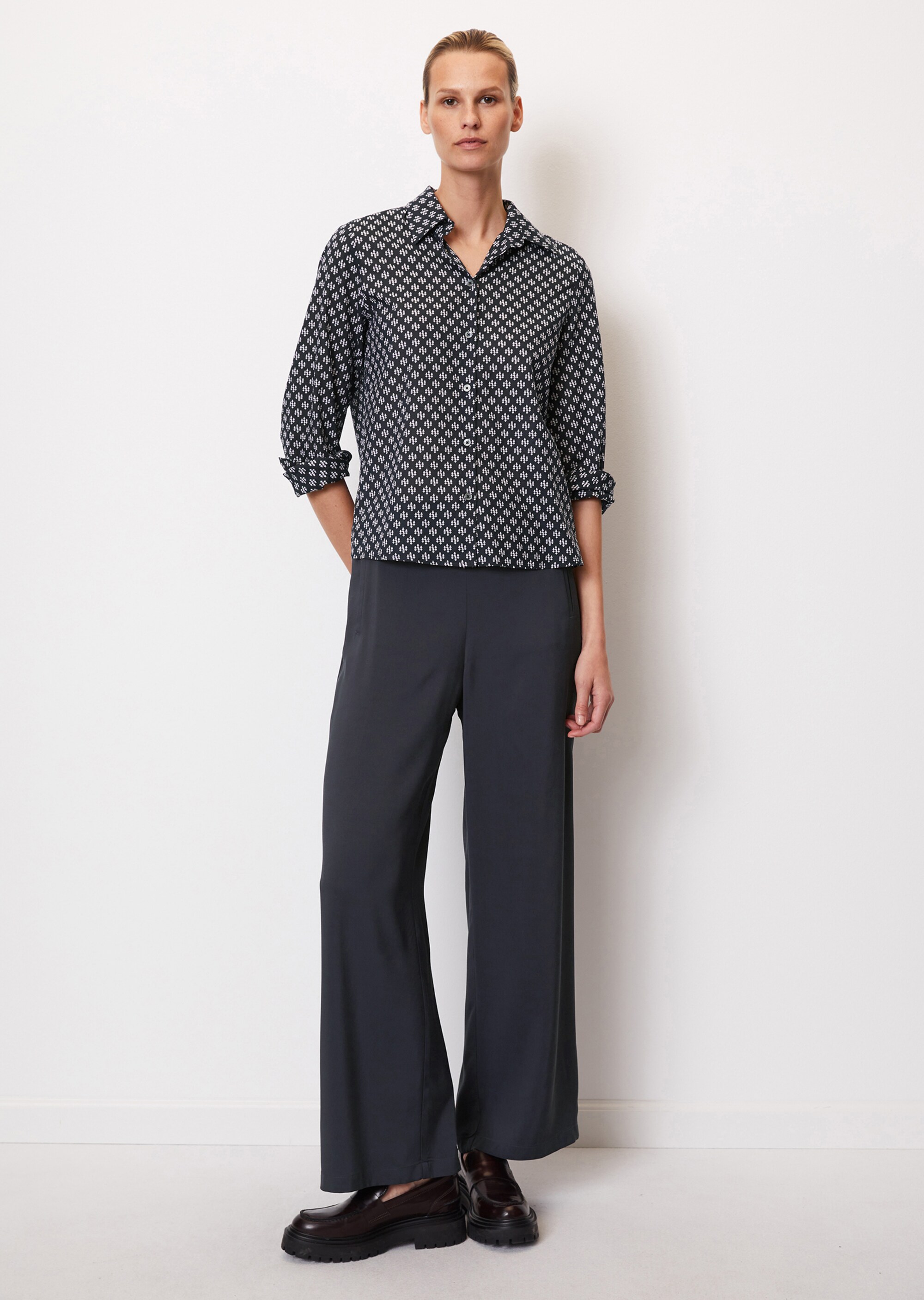 Langarm-Bluse regular mit Allover-Print aus Silky-Touch-Voile-Qualität