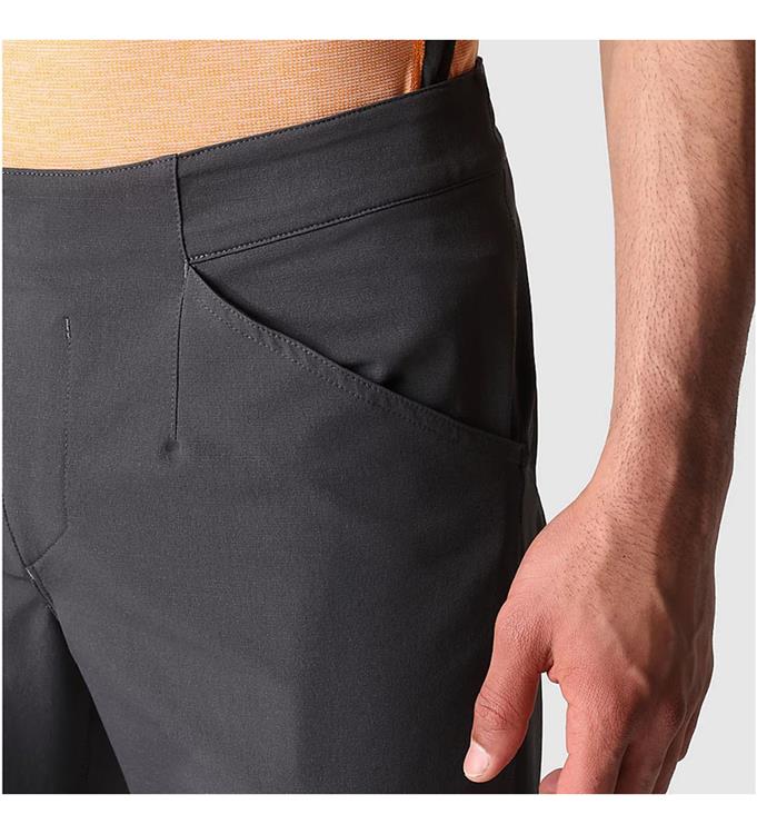 The North Face Men Winter Regular Tapered Broek