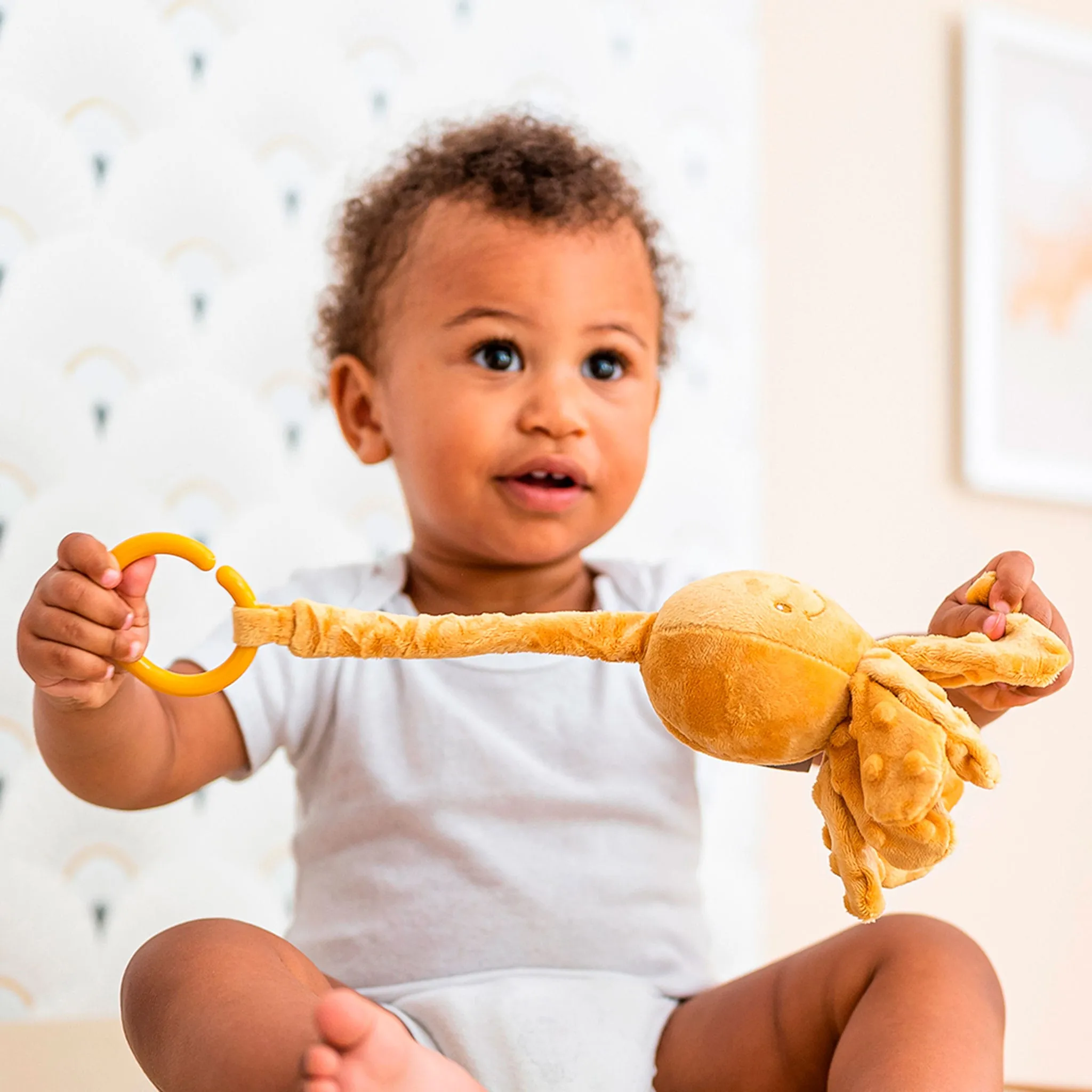 Nattou Peluche Hochet Pieuvre Vibrante - Ocre