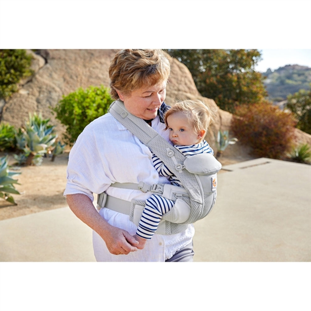 Omni Breeze Pearl Grey - Ergobaby → Luksusbaby.dk