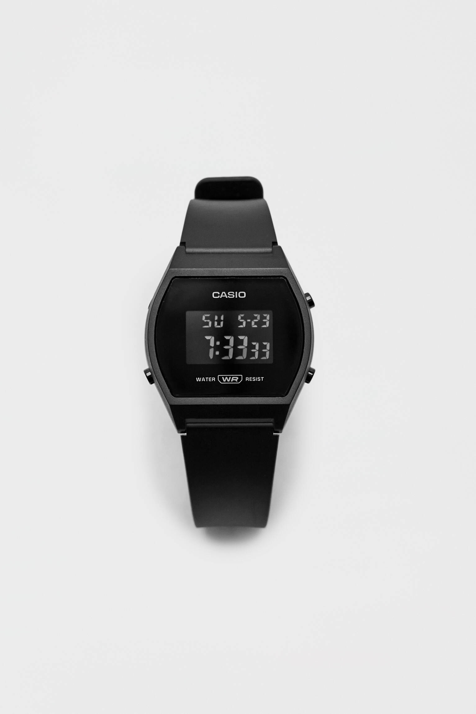 Relógio digital CASIO LW-204-1BEF - Preto
