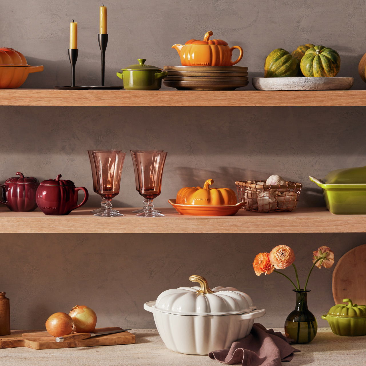 LE CREUSET Kürbis-Bräter 24cm Weiß HALLOWEEN