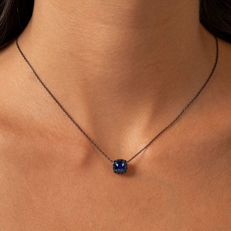 Collier Argent Noir Solitaire Carre Bleu