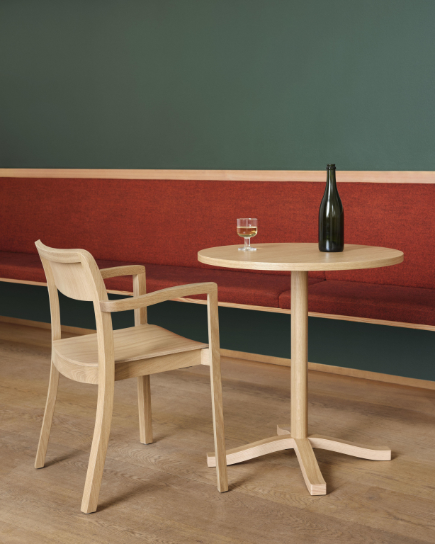 Hay Pastis eettafel 70 oak