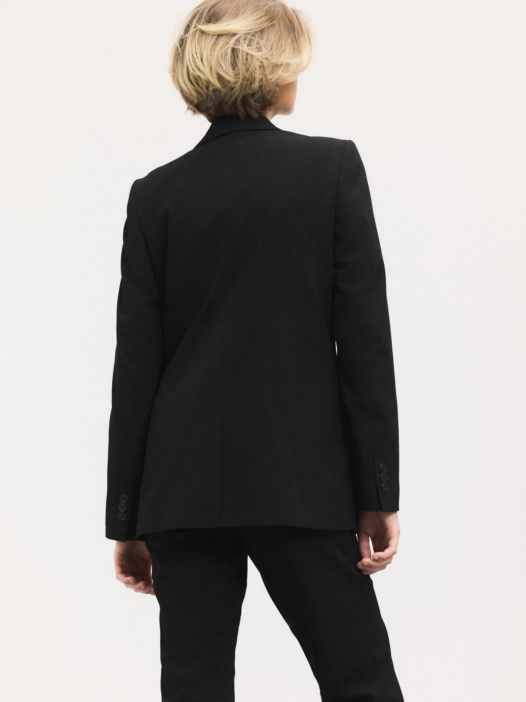 Zwart - Op maat gemaakte blazer met enkele rij knopen van wol