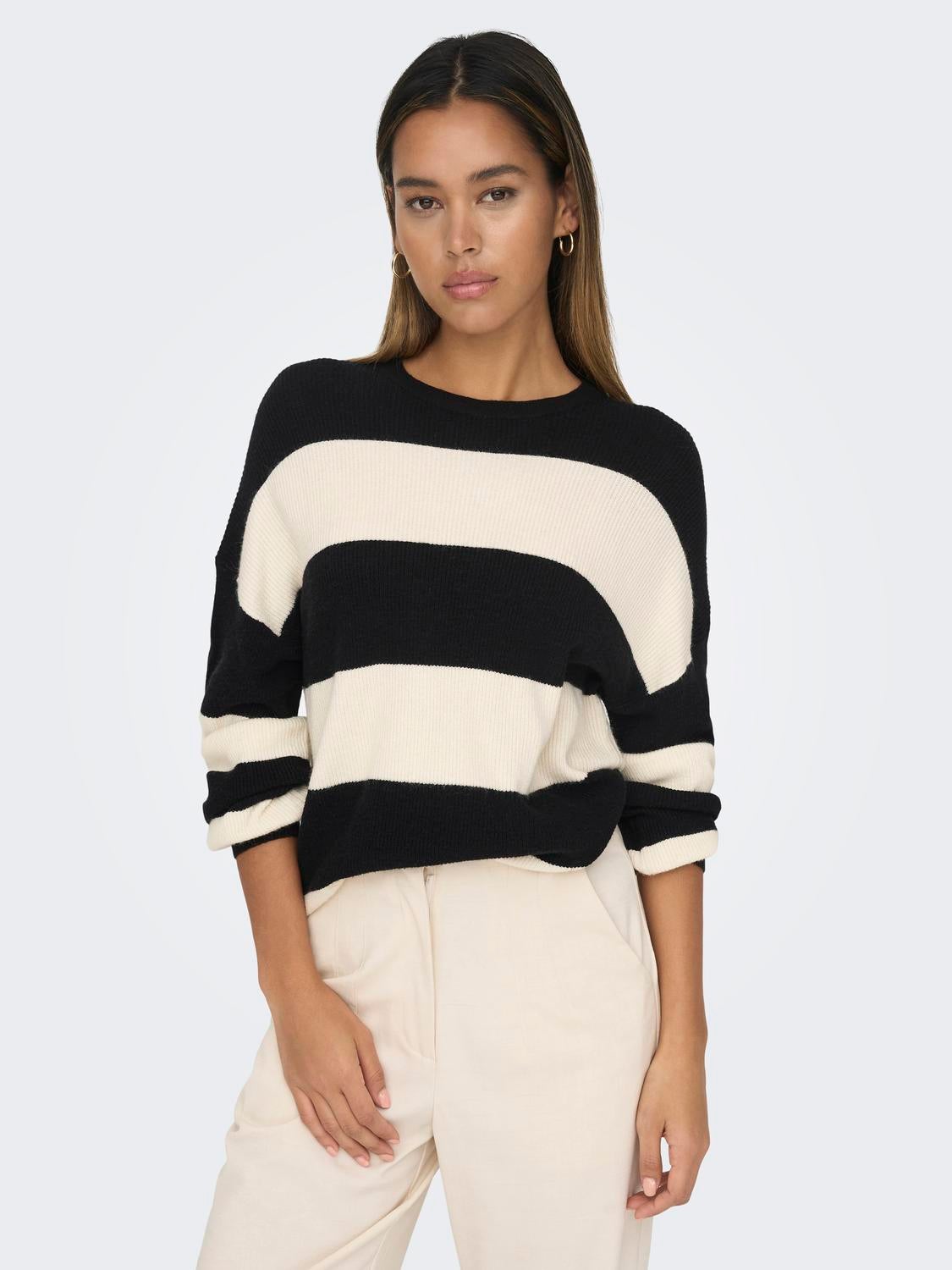 ONLATIA Strickpullover Black